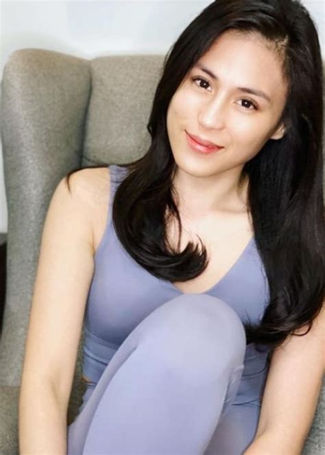 toni gonzaga height